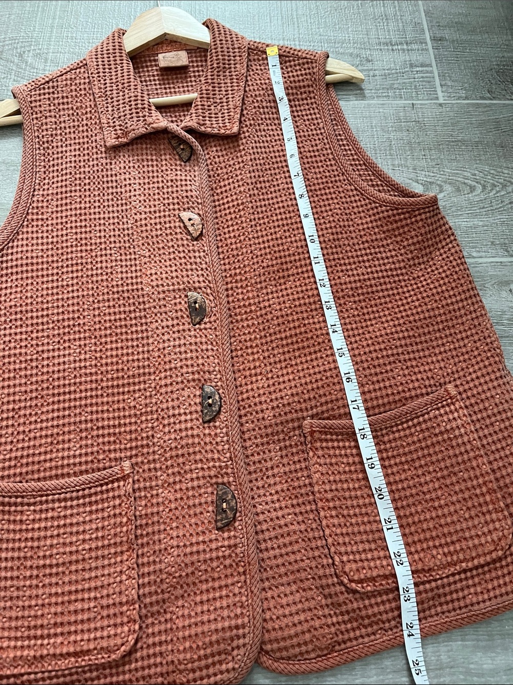 Focus Preshrunk Vintage Waffle Knit Sleeveless Vest Orange Half Moon Buttons SM - Picture 7 of 7